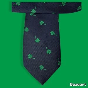 Cape Cod Necktie Shamrocks Clovers Irish St. Patrick Navy VTG Poly 3.75W…
